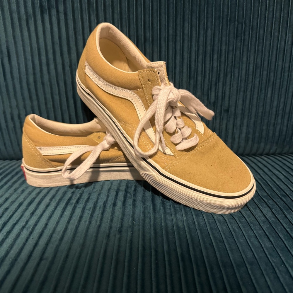 Mens 7.5 womens 9.0 VANS Old Skool Ochre Yellow/True White
